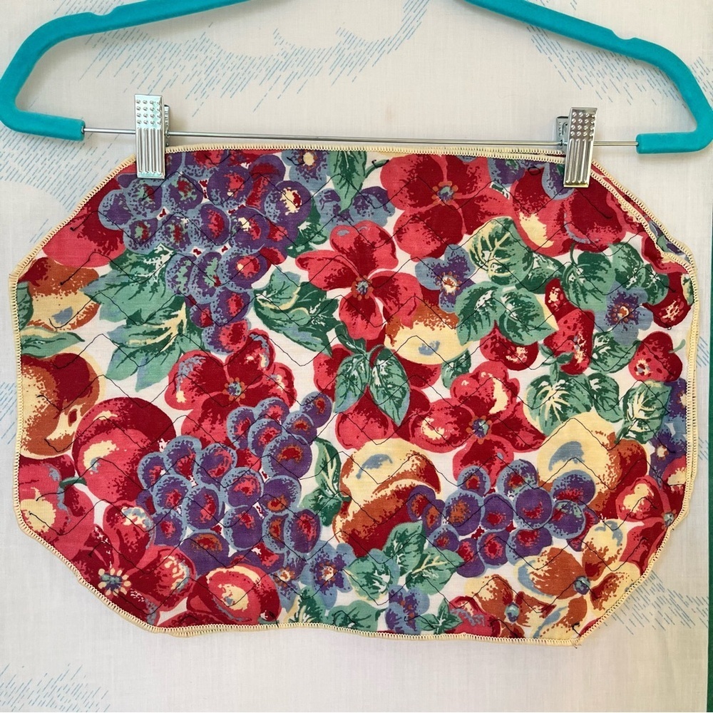 VINTAGE 80s 90s floral fruit pattern quilted placemats set of 4
